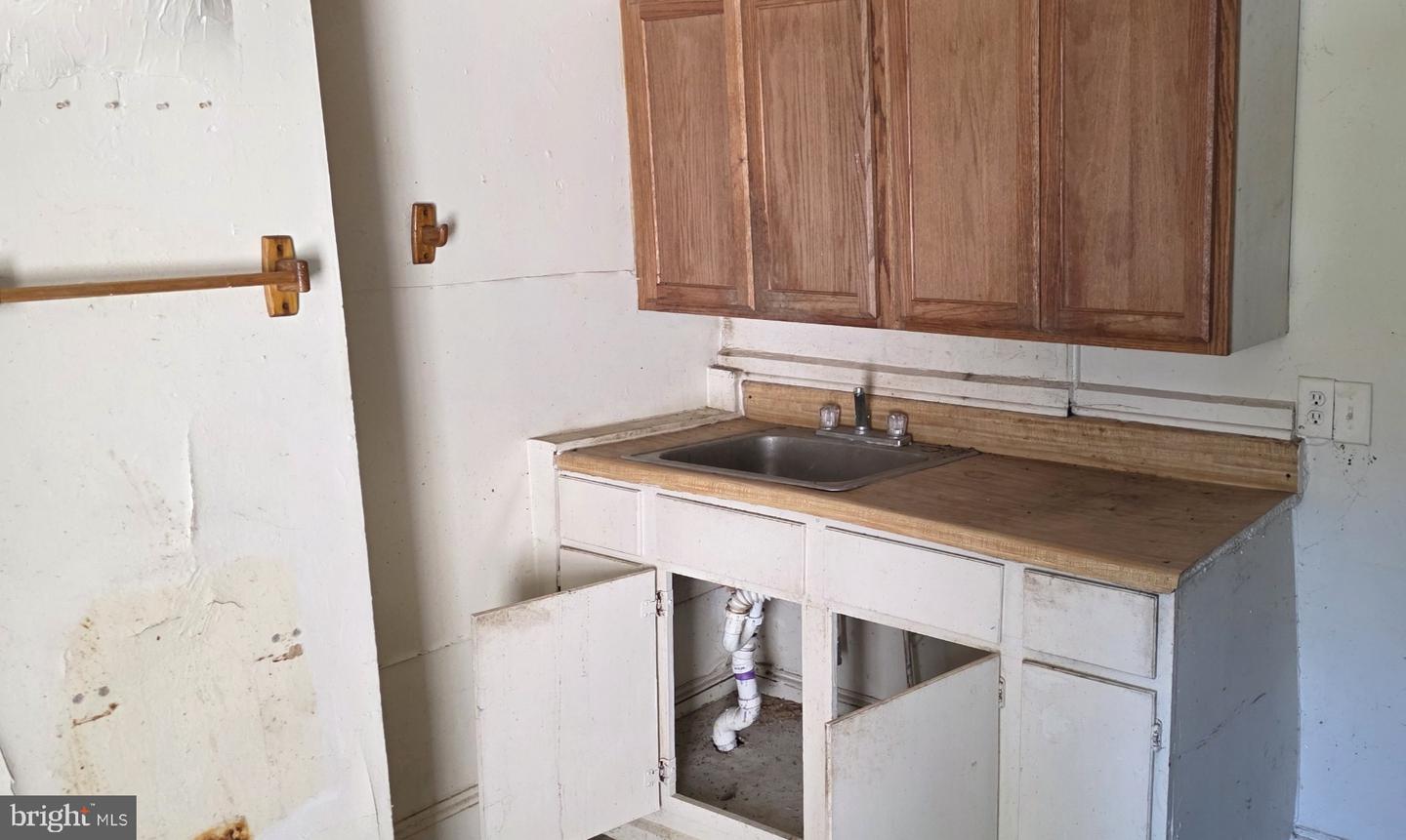 436 Duke Street Property Photo 17