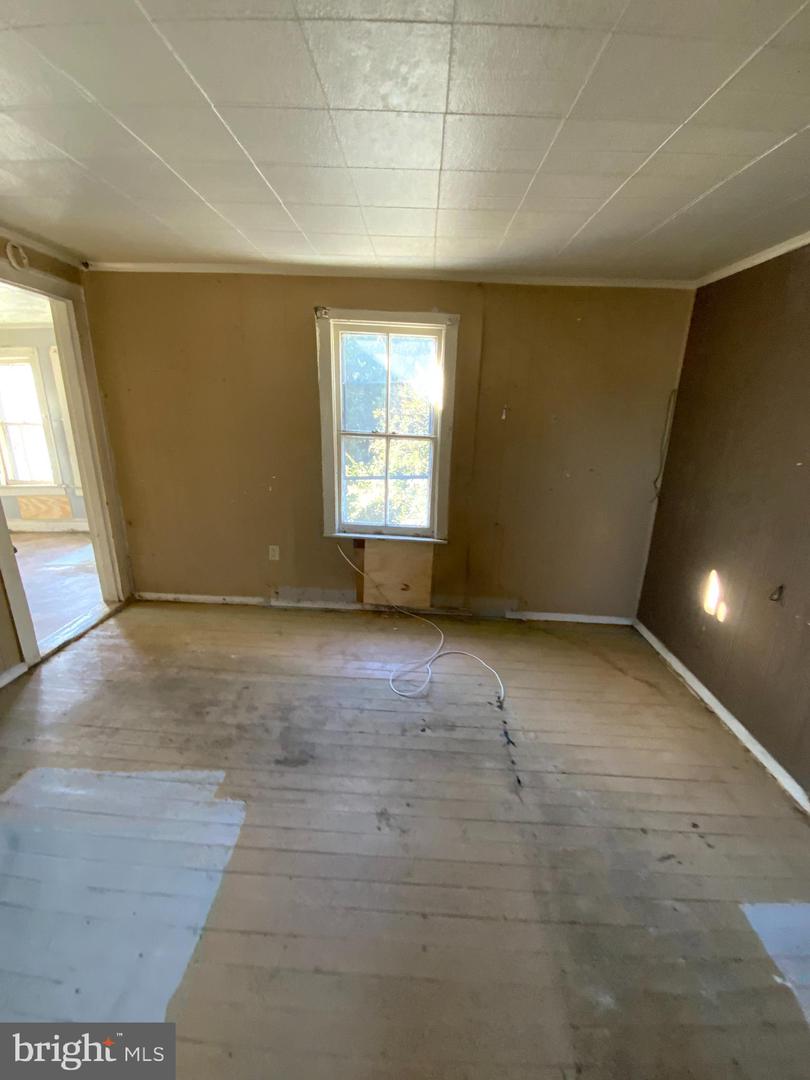 436 Duke Street Property Photo 27