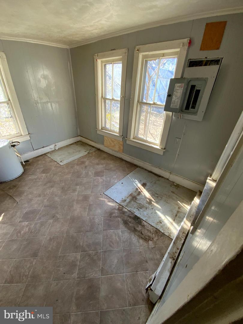 436 Duke Street Property Photo 29