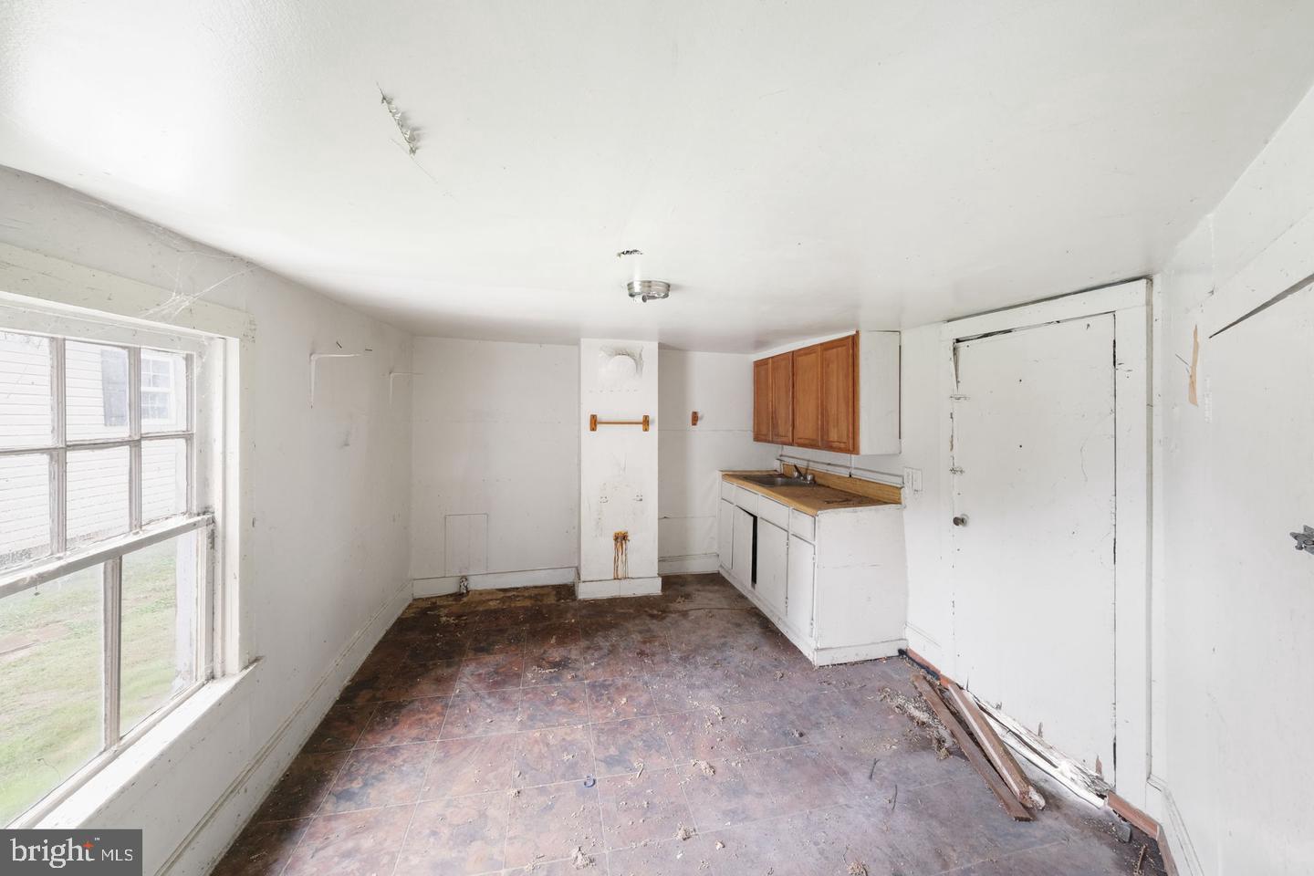 436 Duke Street Property Photo 33