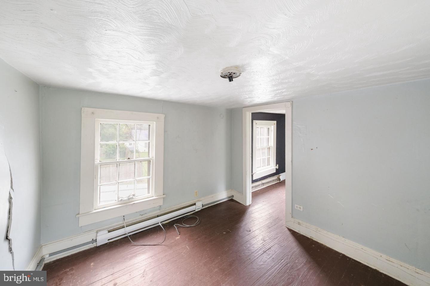 436 Duke Street Property Photo 38