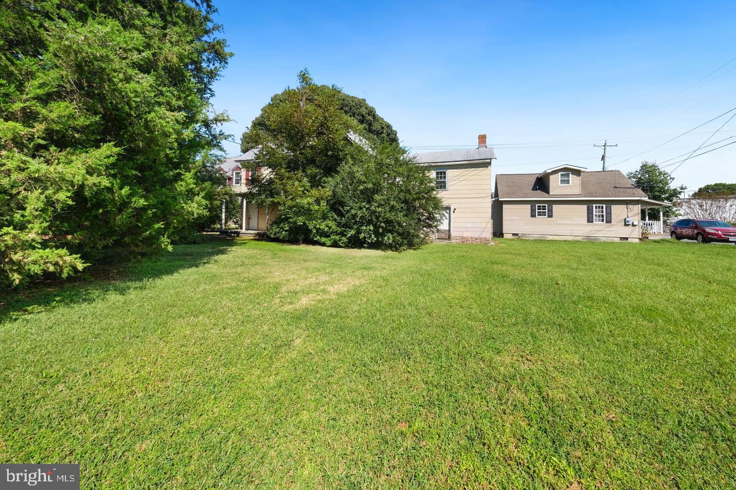 436 Duke Street Property Photo 45