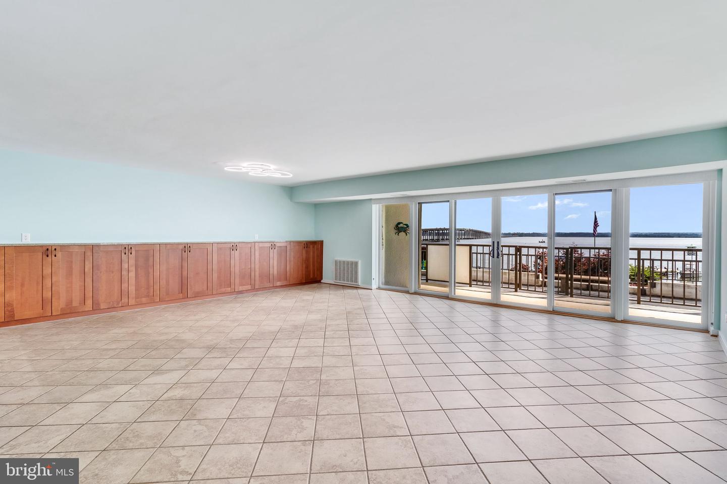 128 Prince St Property Photo 8
