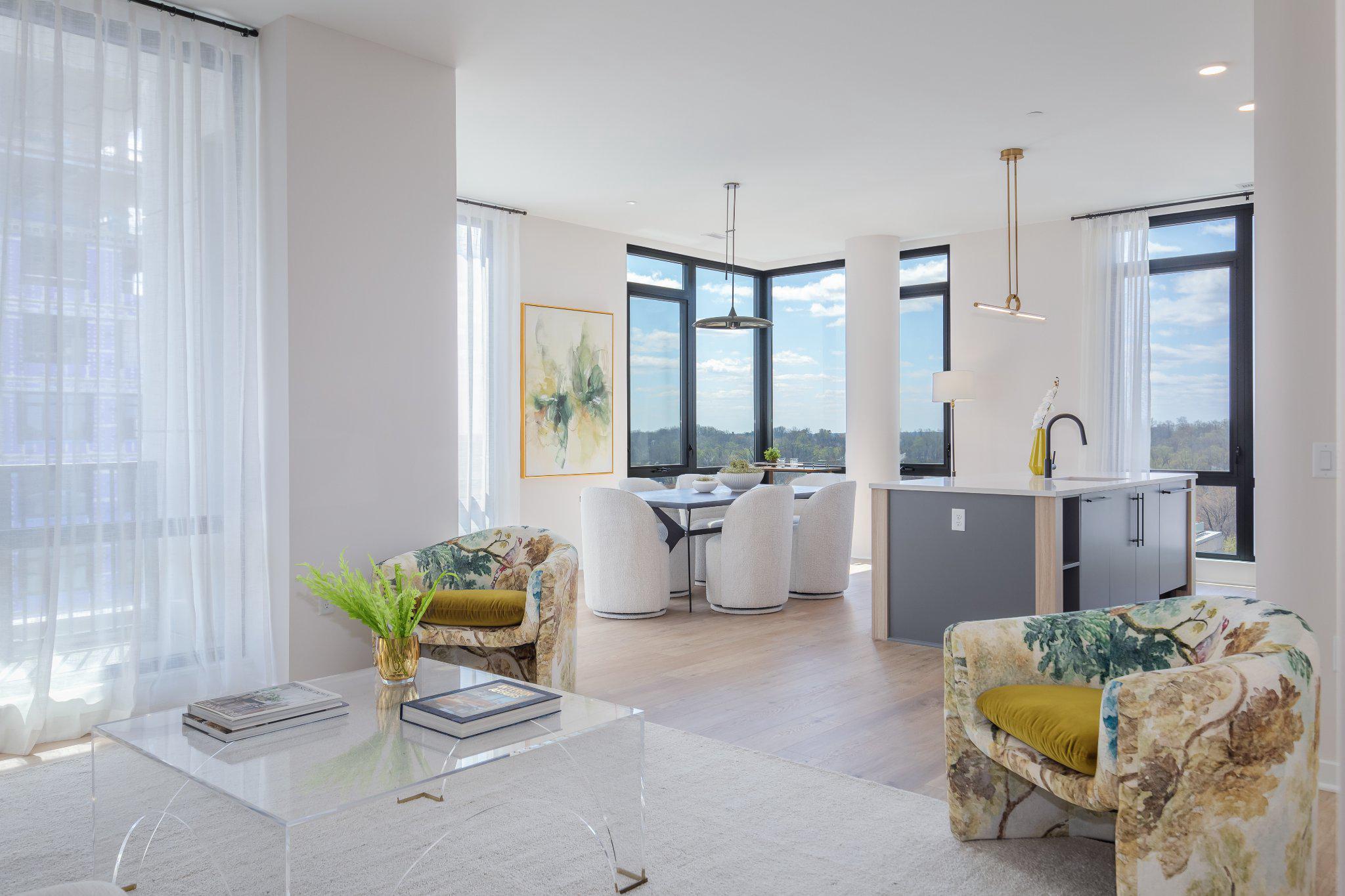 255 W. Falls Station Blvd #ph1 Property Photo 1