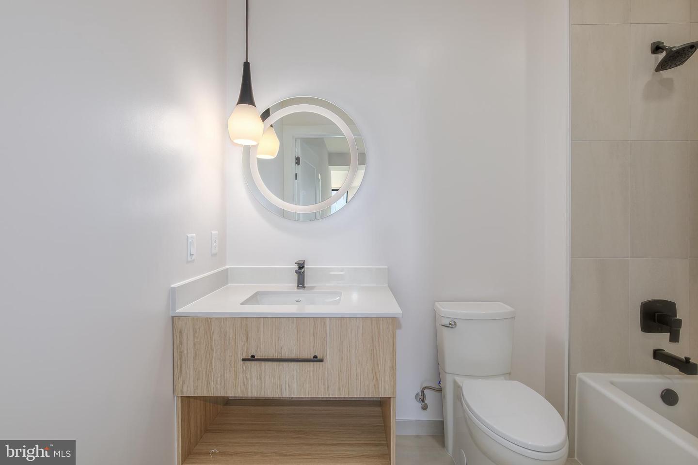 255 W. Falls Station Blvd #ph6 Property Photo 19