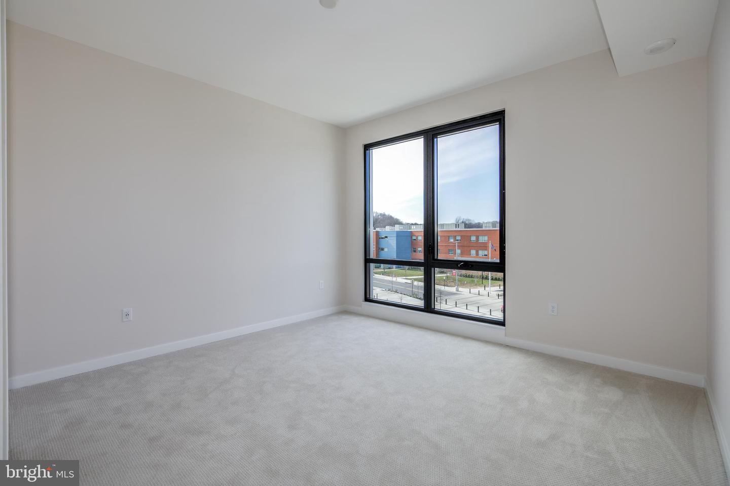 255 W. Falls Station Blvd #312 Property Photo 13