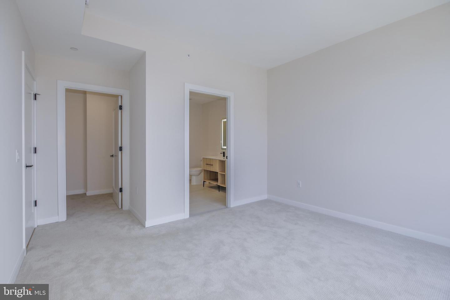 255 W. Falls Station Blvd #312 Property Photo 14