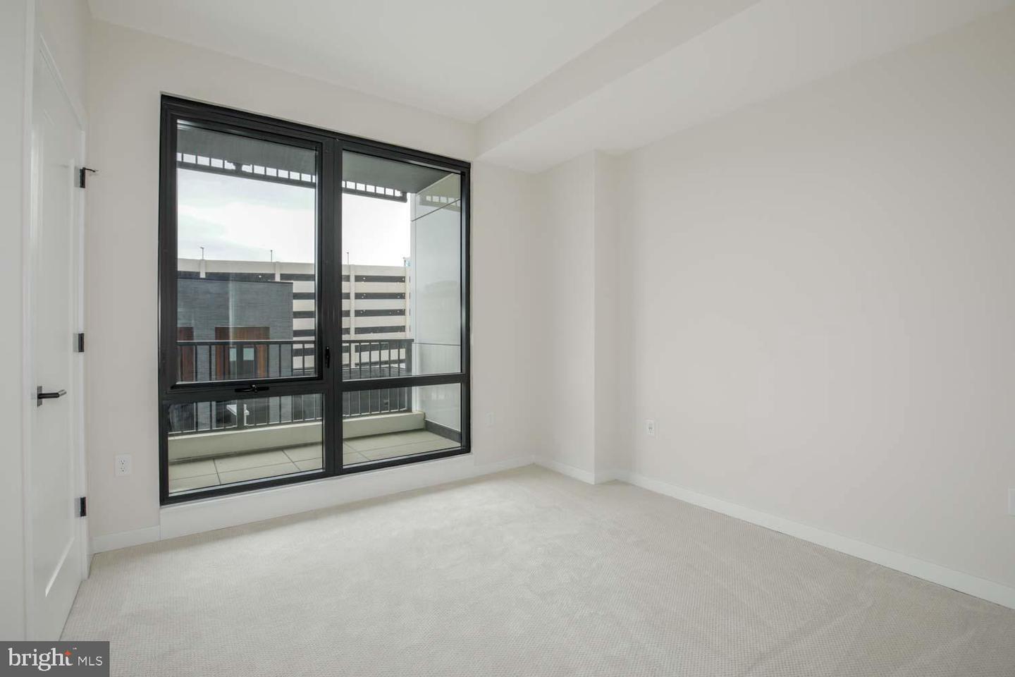 255 W. Falls Station Blvd #206 Property Photo 16