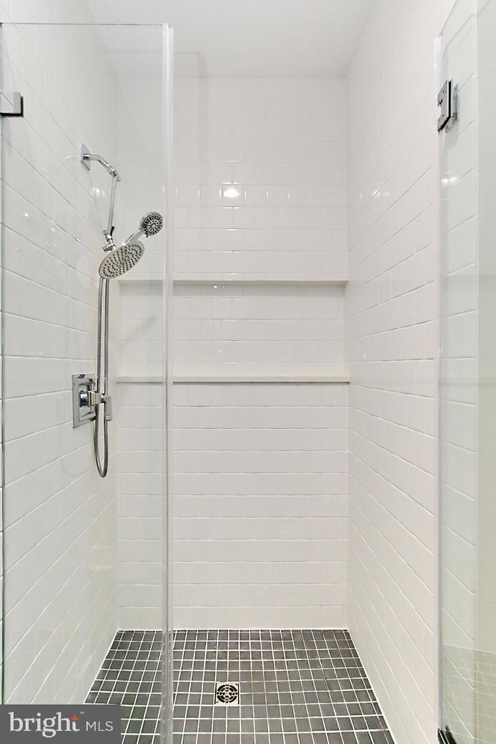 1204 Seaton Ln Property Photo 20