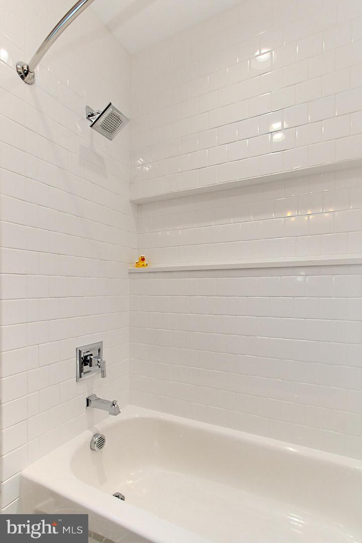 1204 Seaton Ln Property Photo 36
