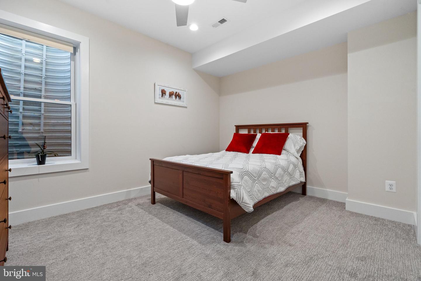 701 Berry St Property Photo 37