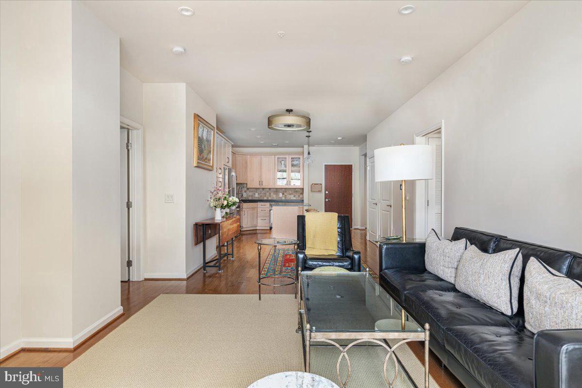 444 W Broad St #509 Property Photo 8