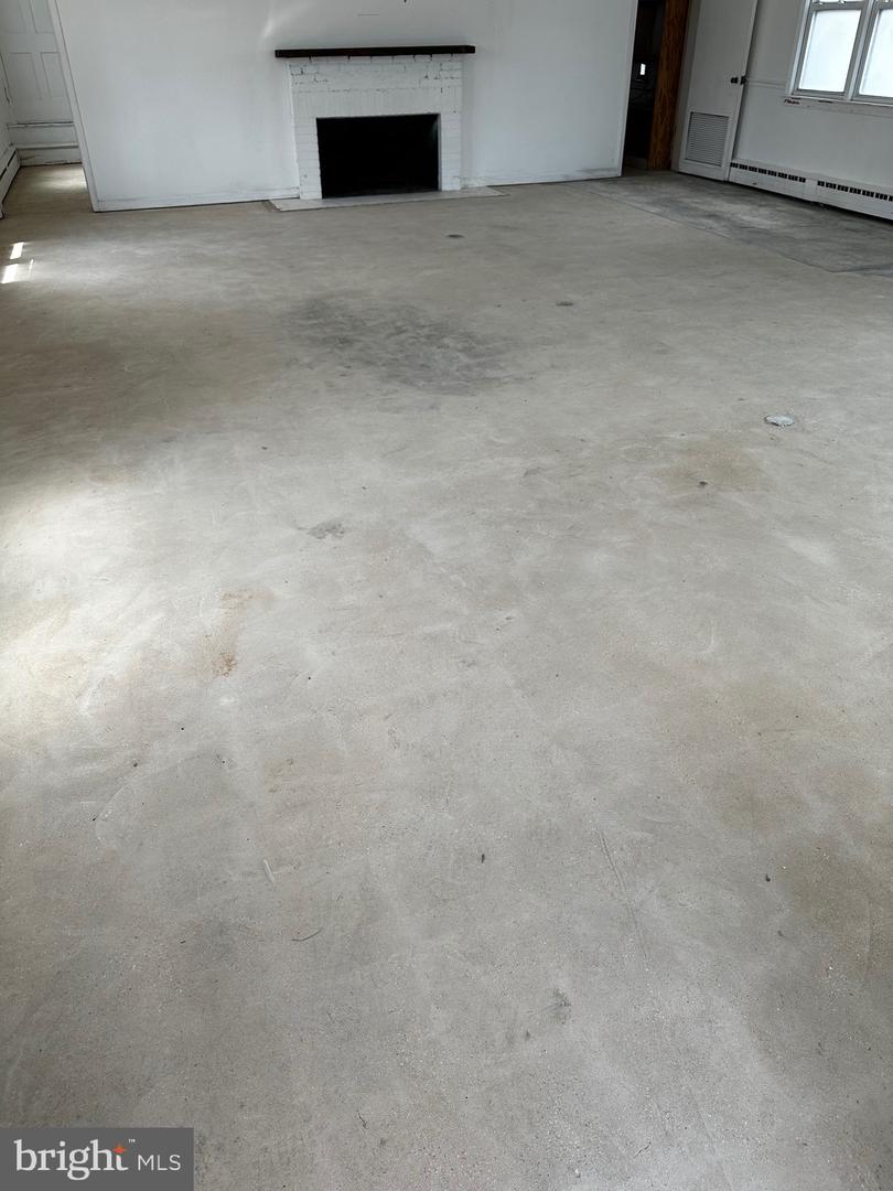 706 S Washington St #first Floor Property Photo 6