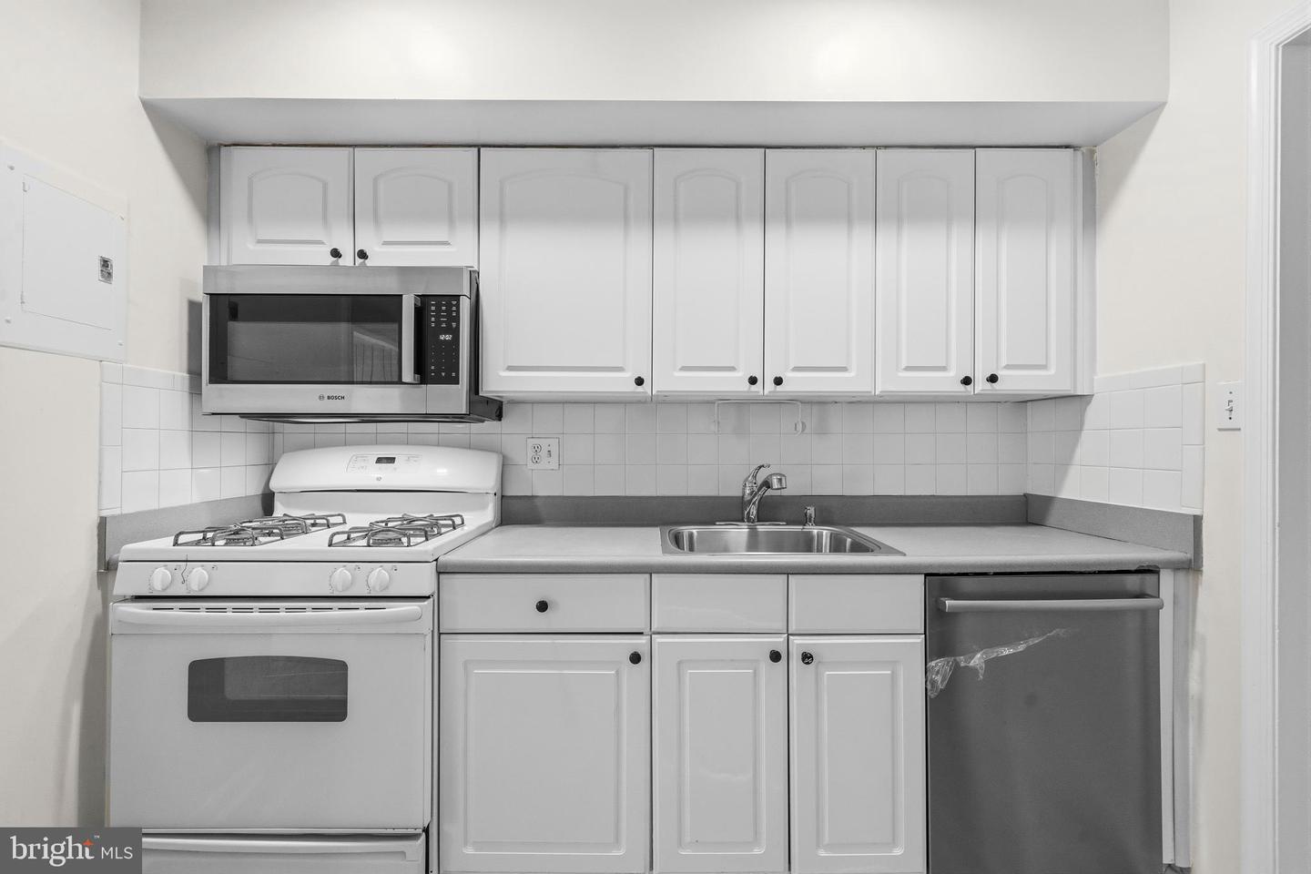 124 Haycock Rd #c-2 Property Photo 14