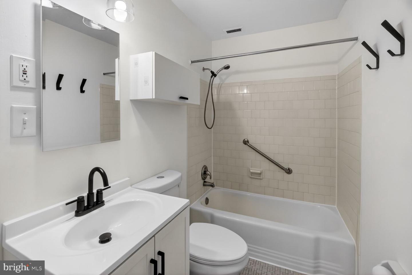 104 Birch St #a-3 Property Photo 18
