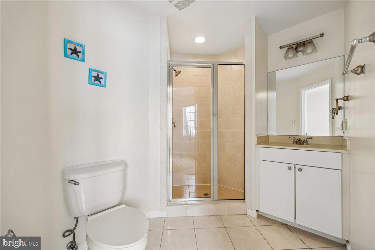 904 Lincoln Ave Property Photo 17