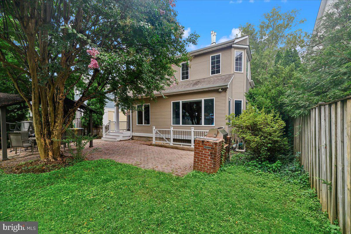 904 Lincoln Ave Property Photo 31