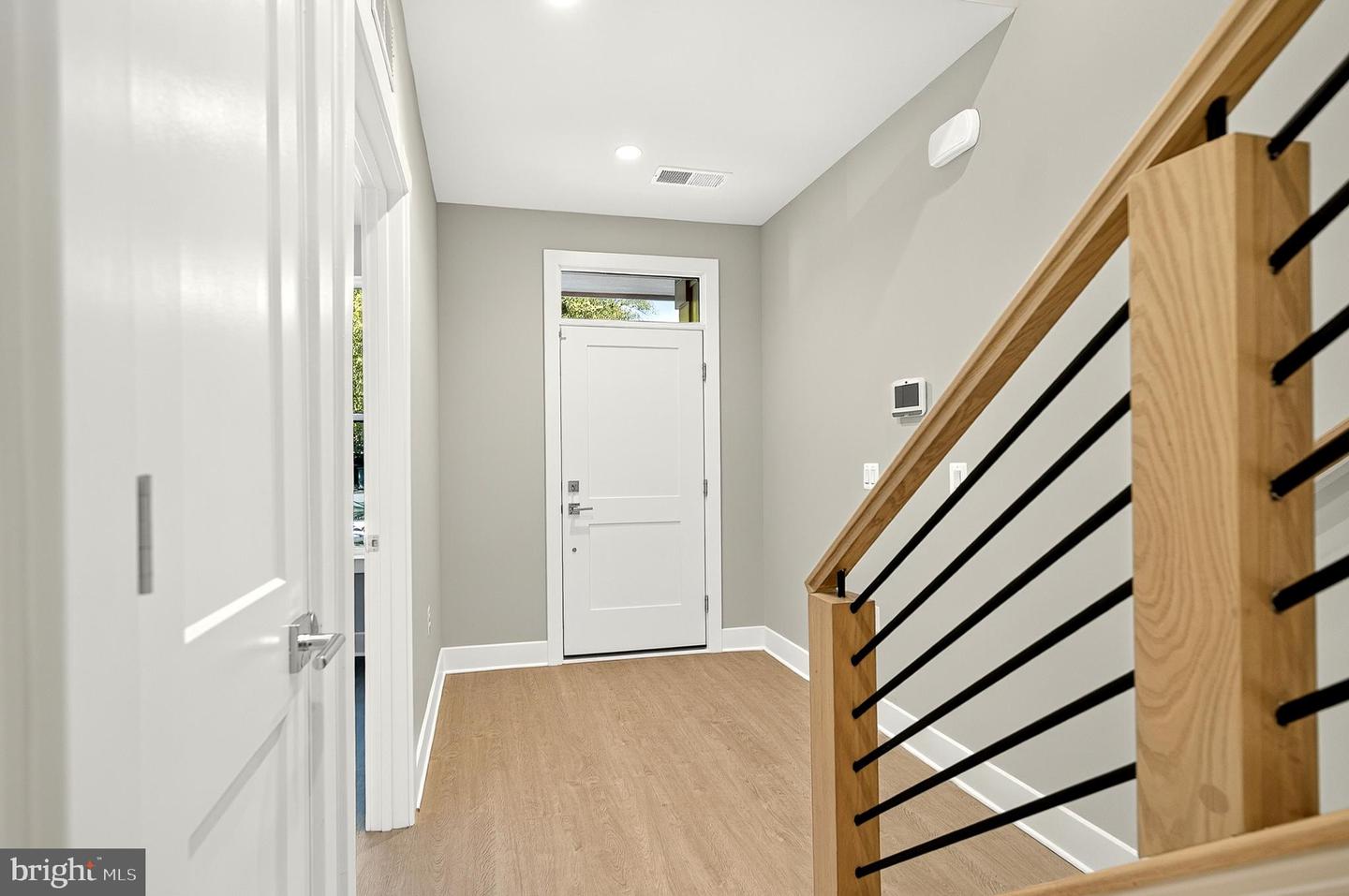 158 N Lee Property Photo 5