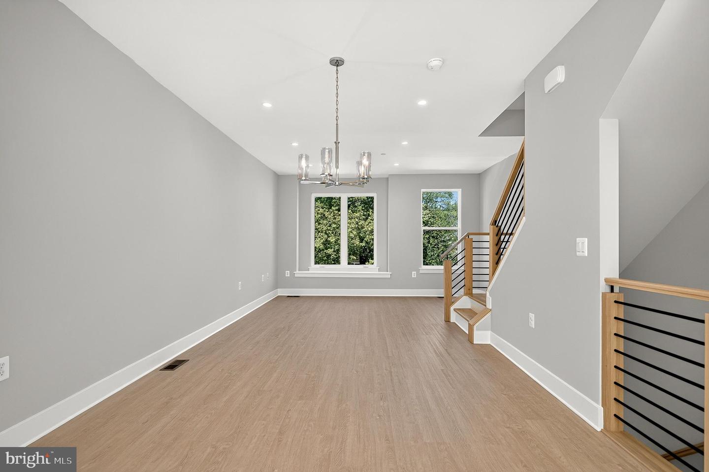 158 N Lee Property Photo 25