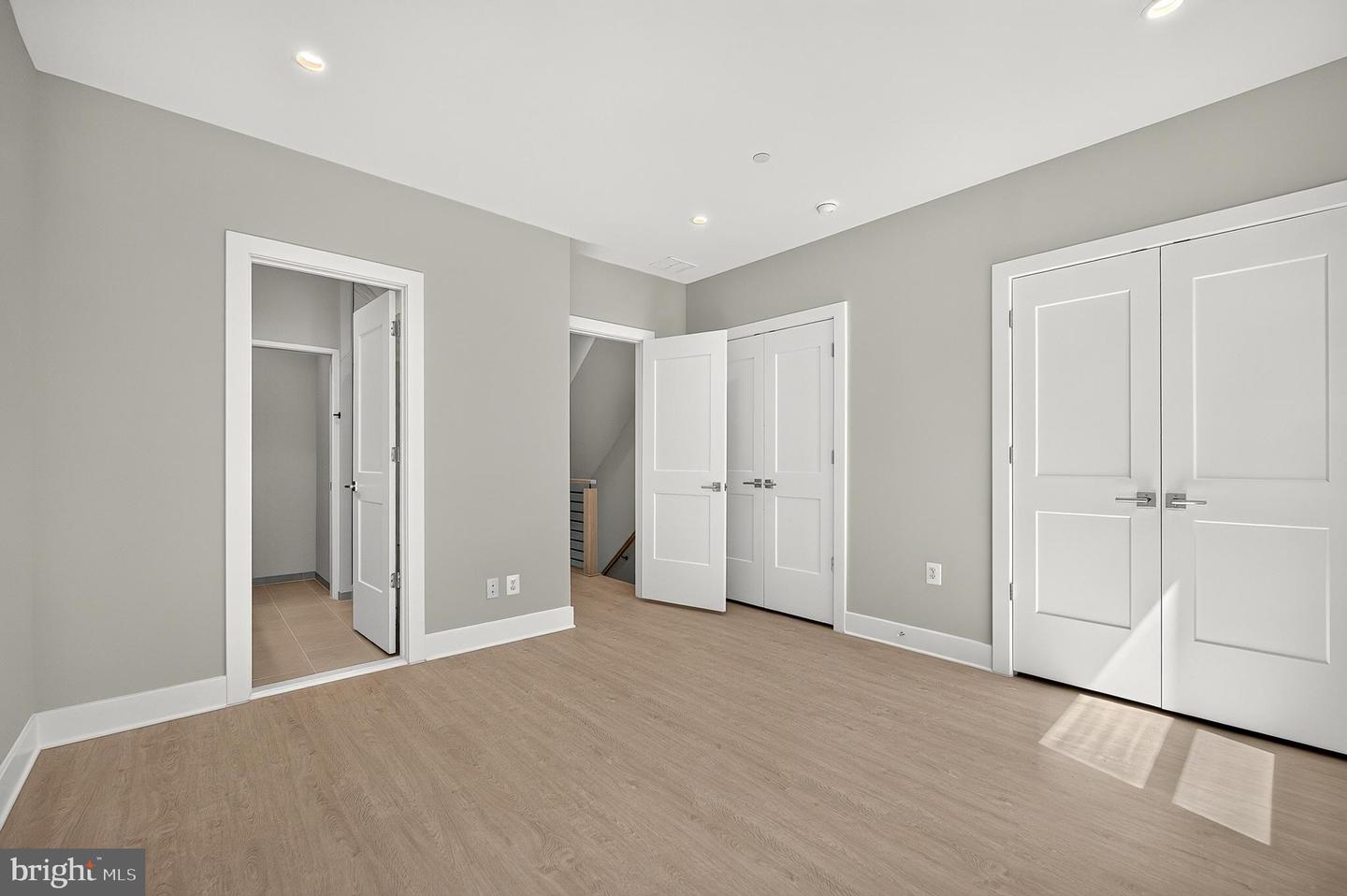 158 N Lee Property Photo 33