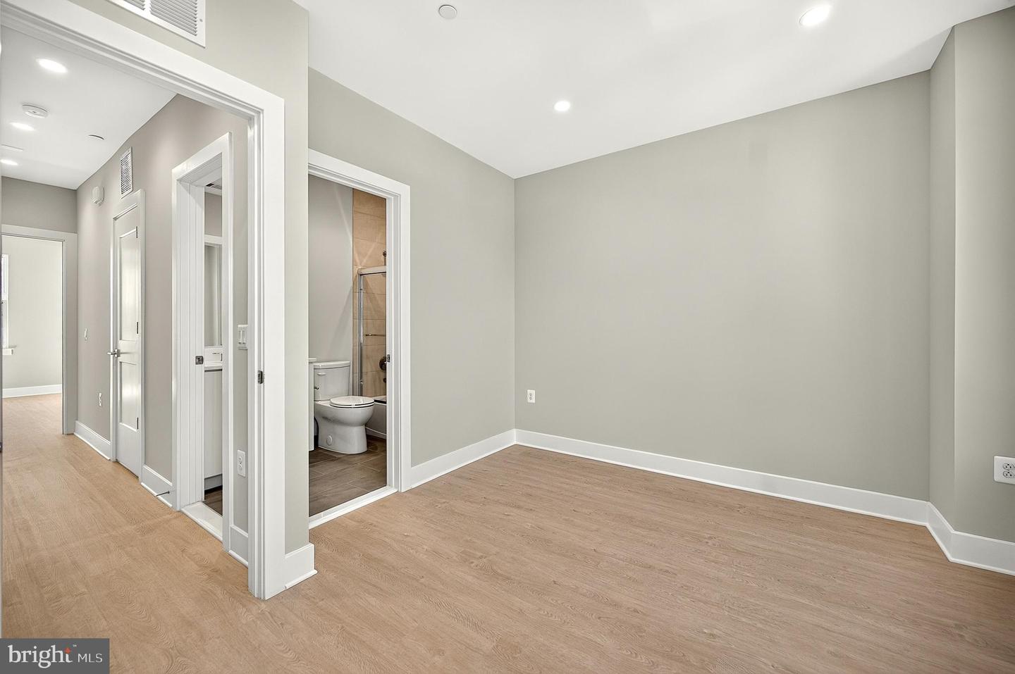 158 N Lee Property Photo 43