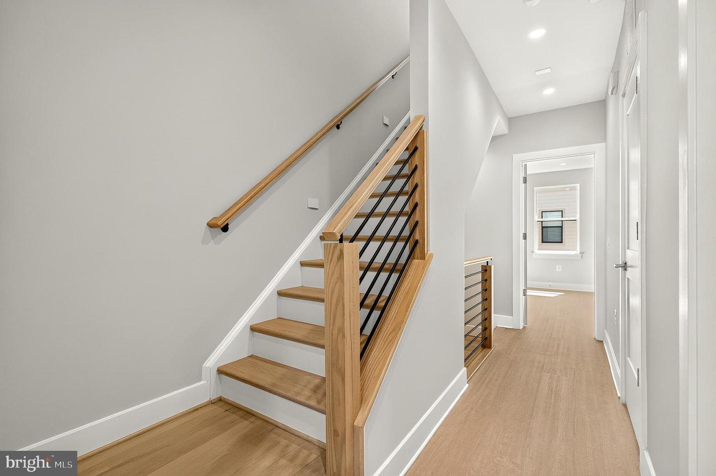 158 N Lee Property Photo 46