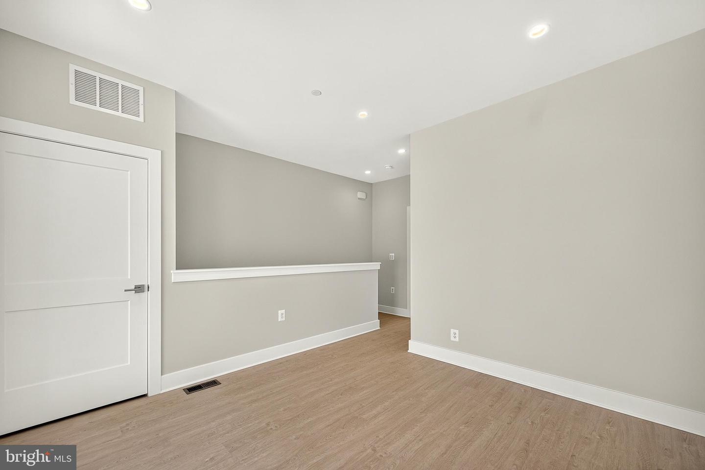 158 N Lee Property Photo 50