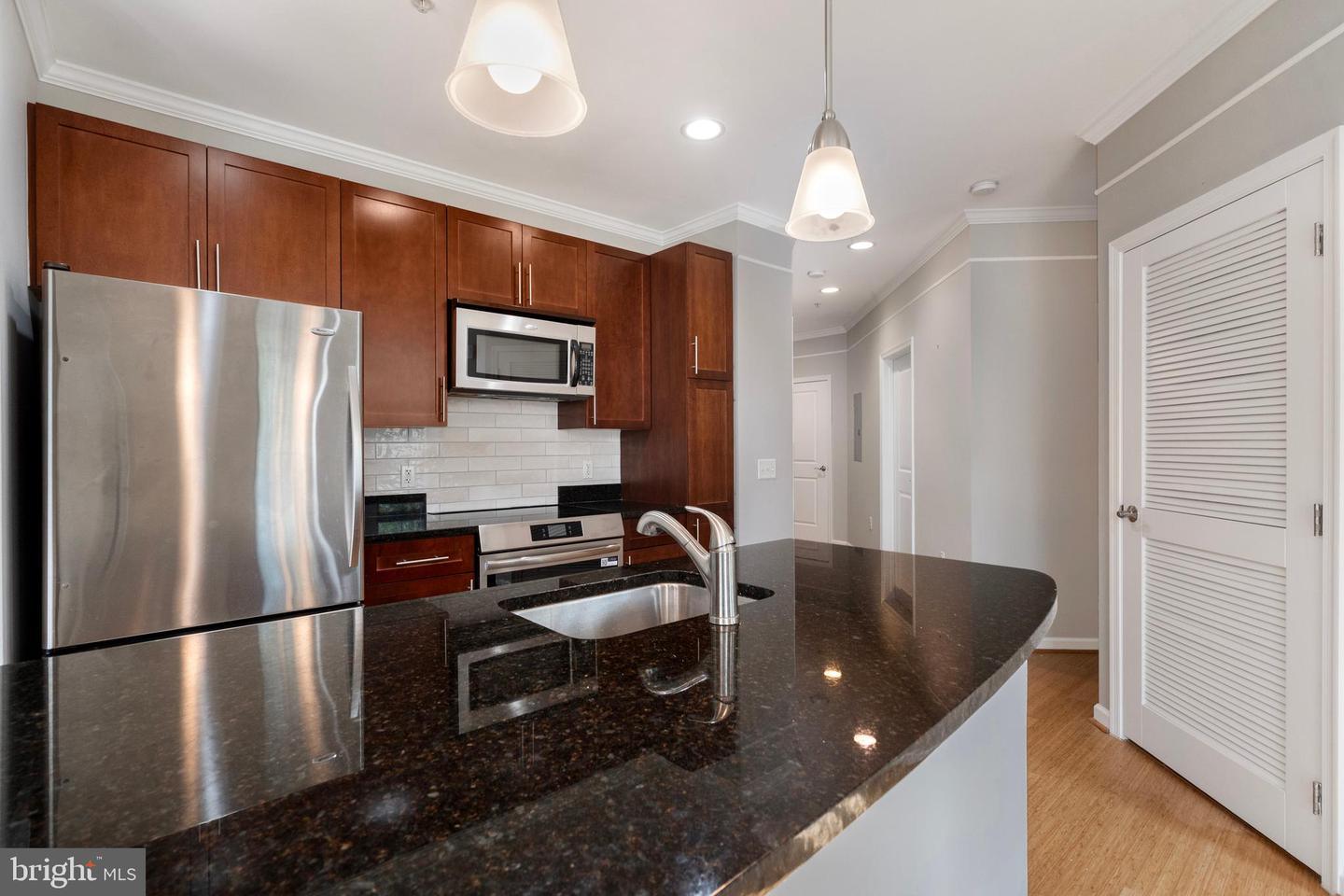 444 Broad St #229 Property Photo 10