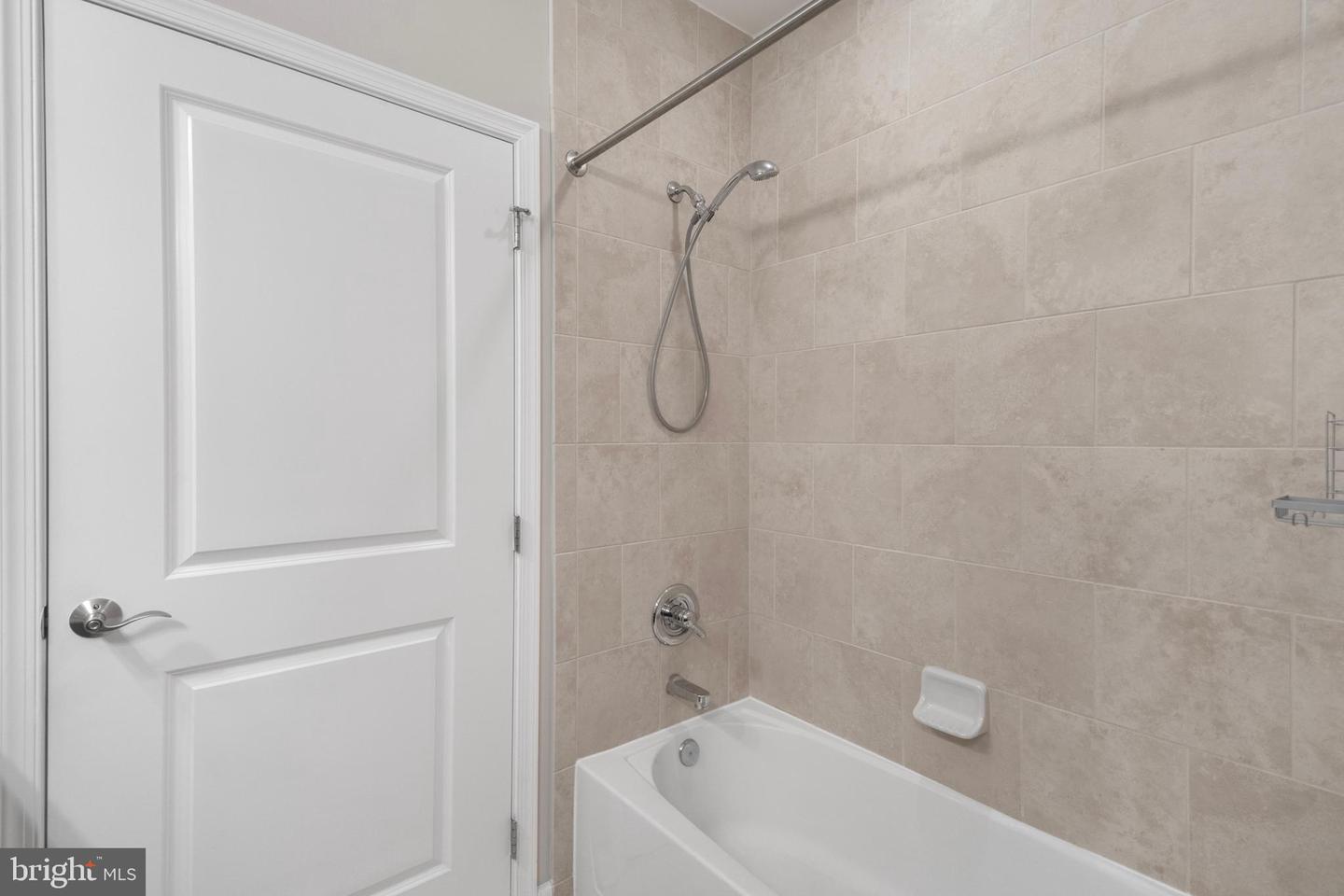 444 Broad St #229 Property Photo 19