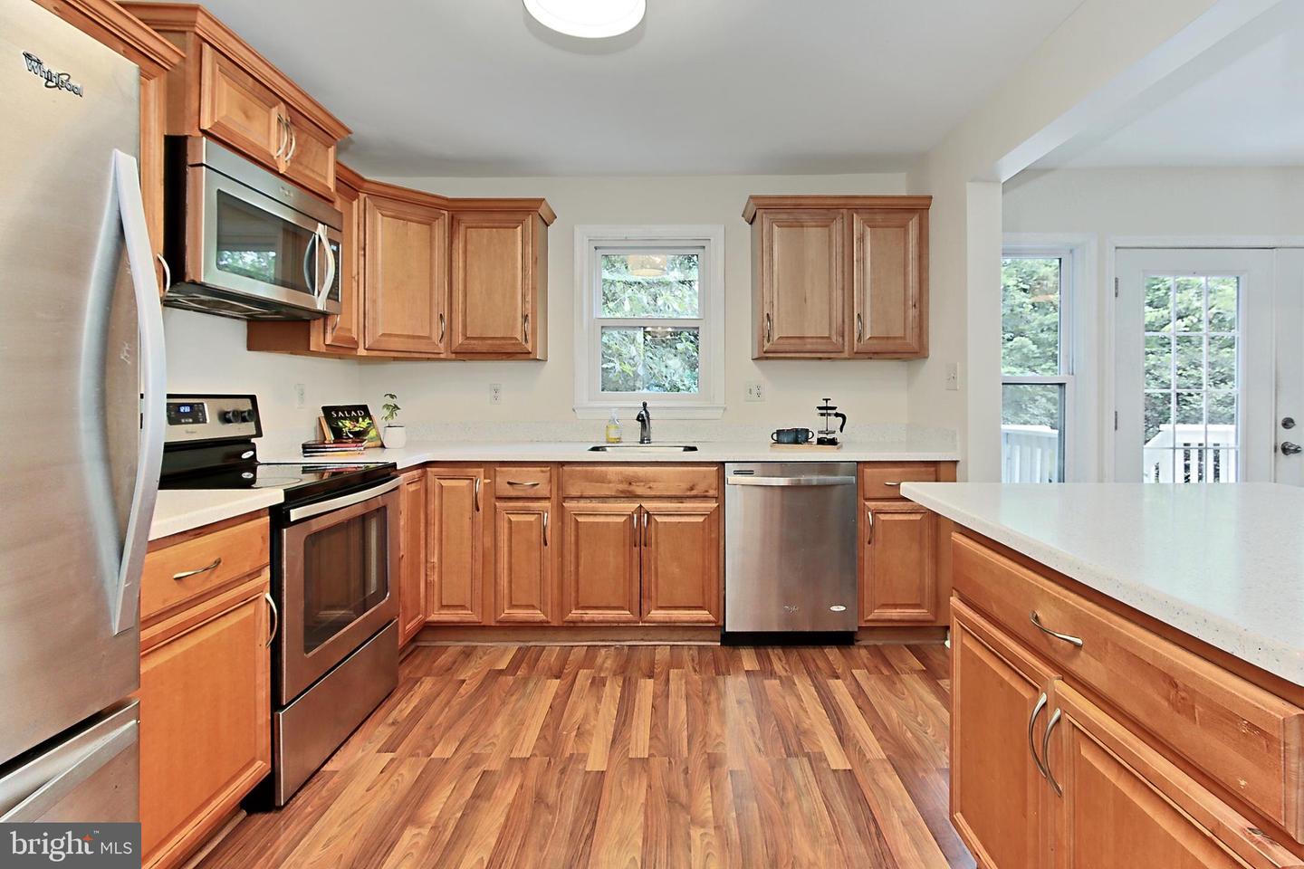 503 Randolph St Property Photo 10