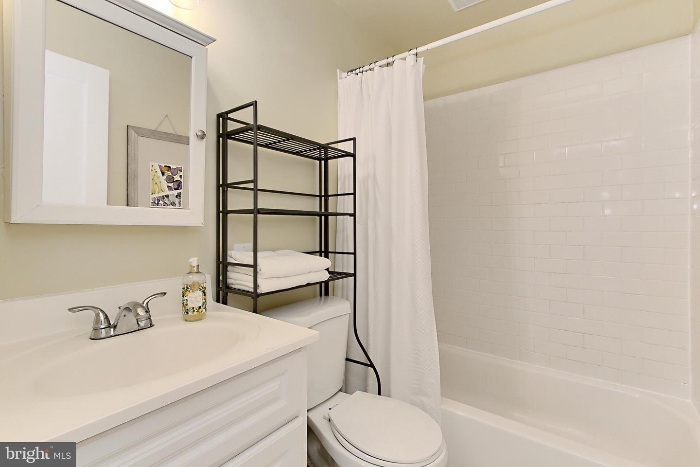 503 Randolph St Property Photo 22