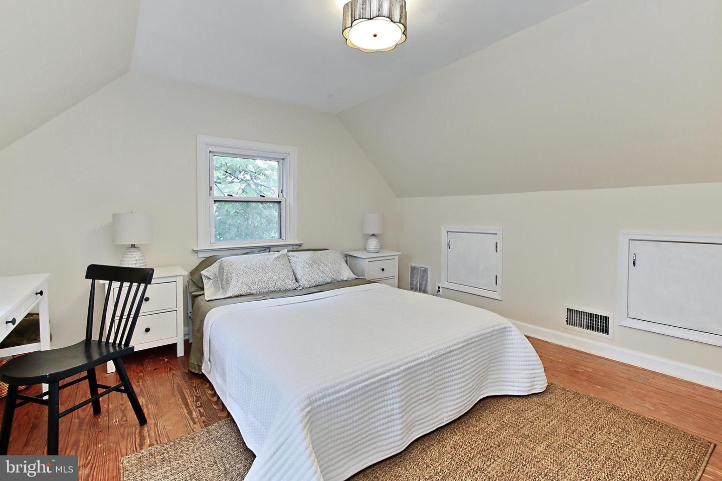 503 Randolph St Property Photo 23