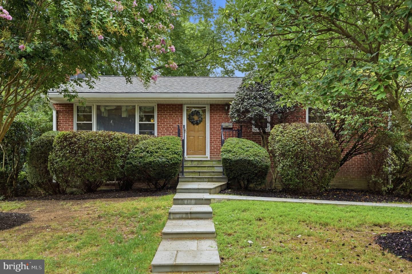 601 Randolph St Property Photo 1