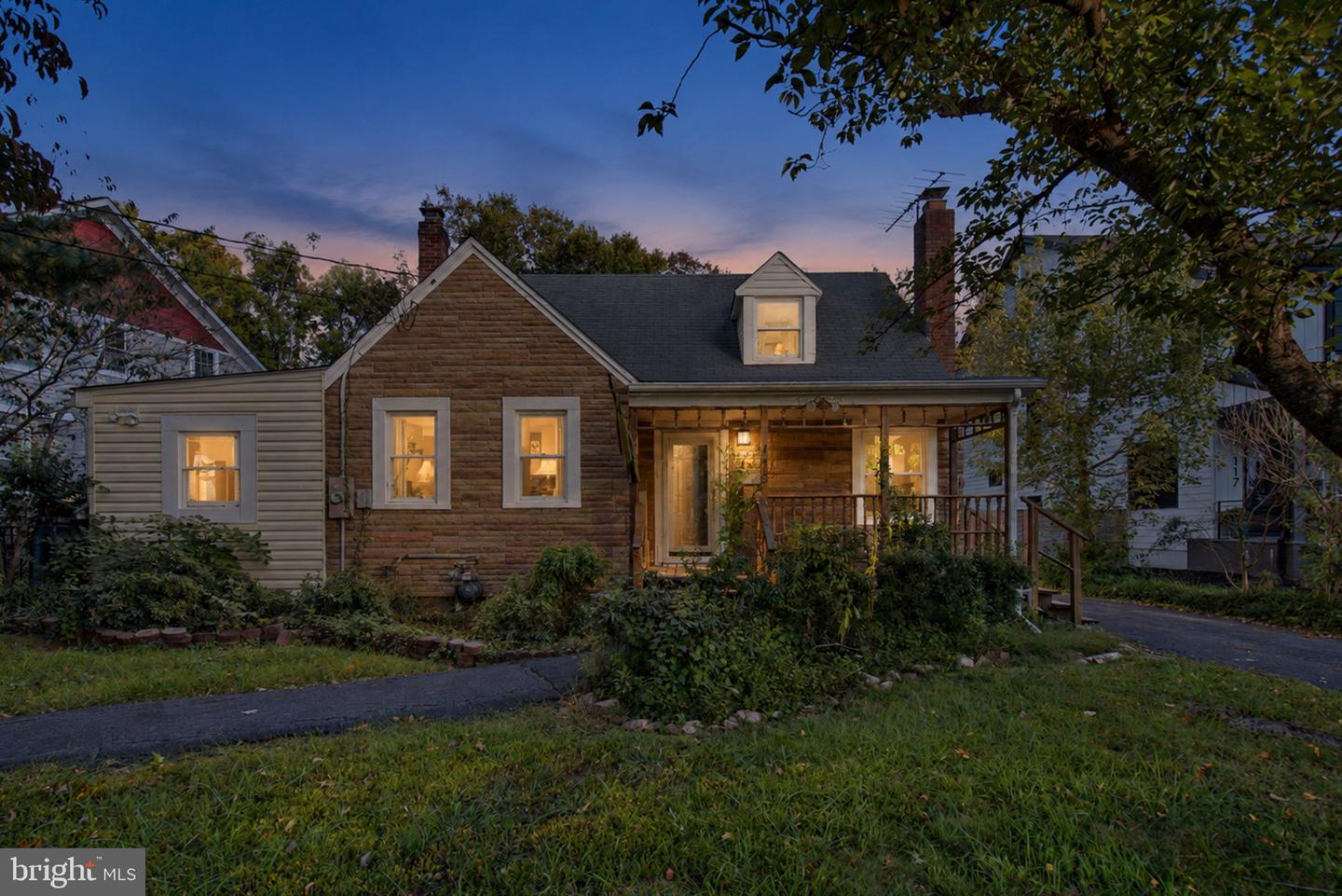 115 S Spring St Property Photo 4