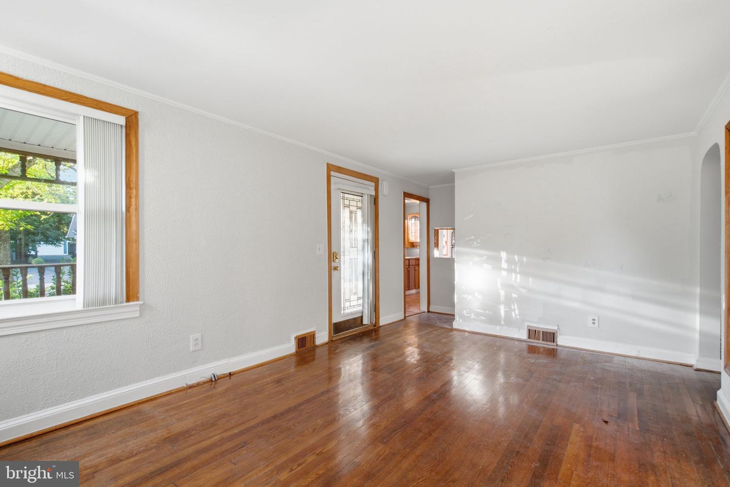 115 S Spring St Property Photo 5