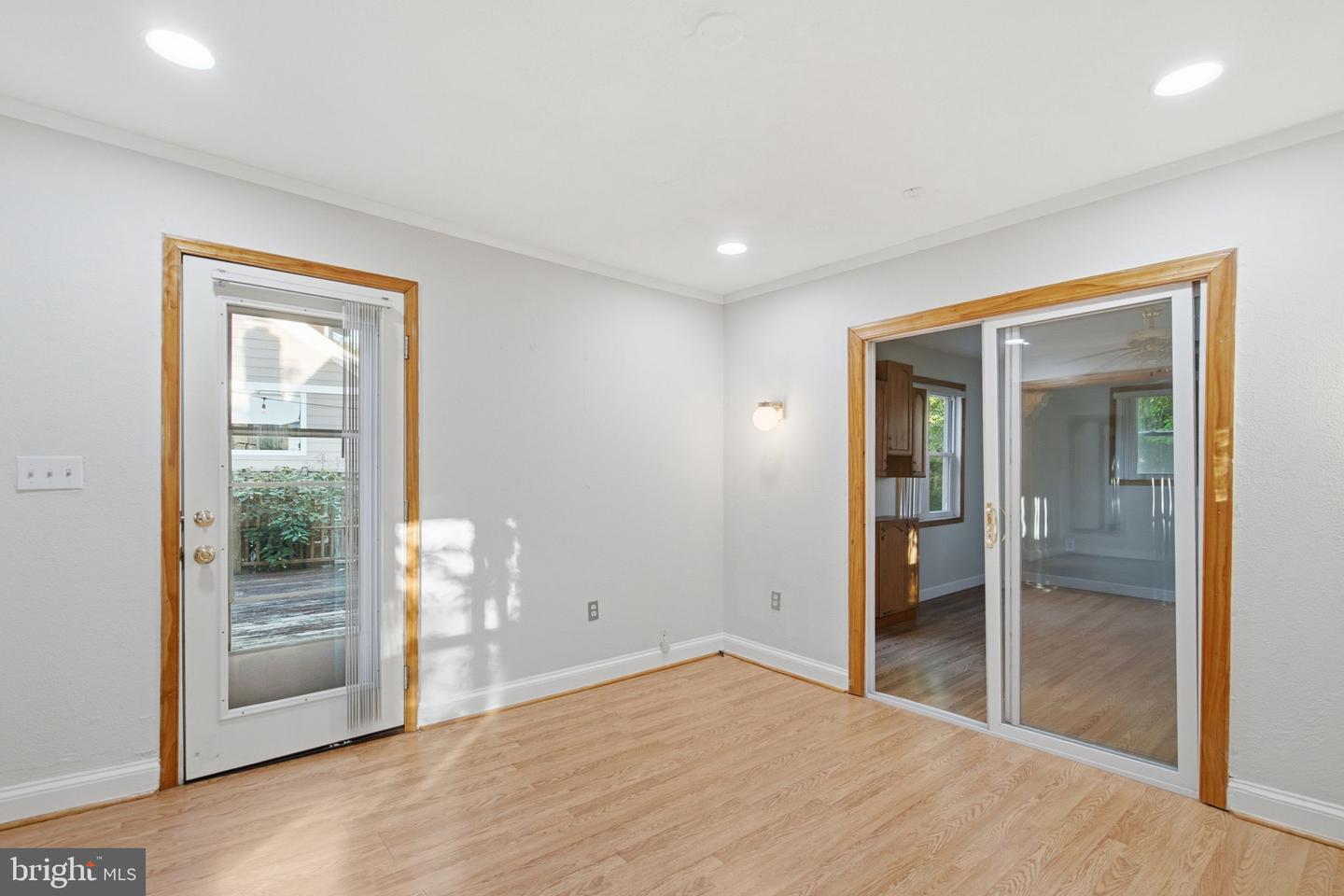 115 S Spring St Property Photo 15