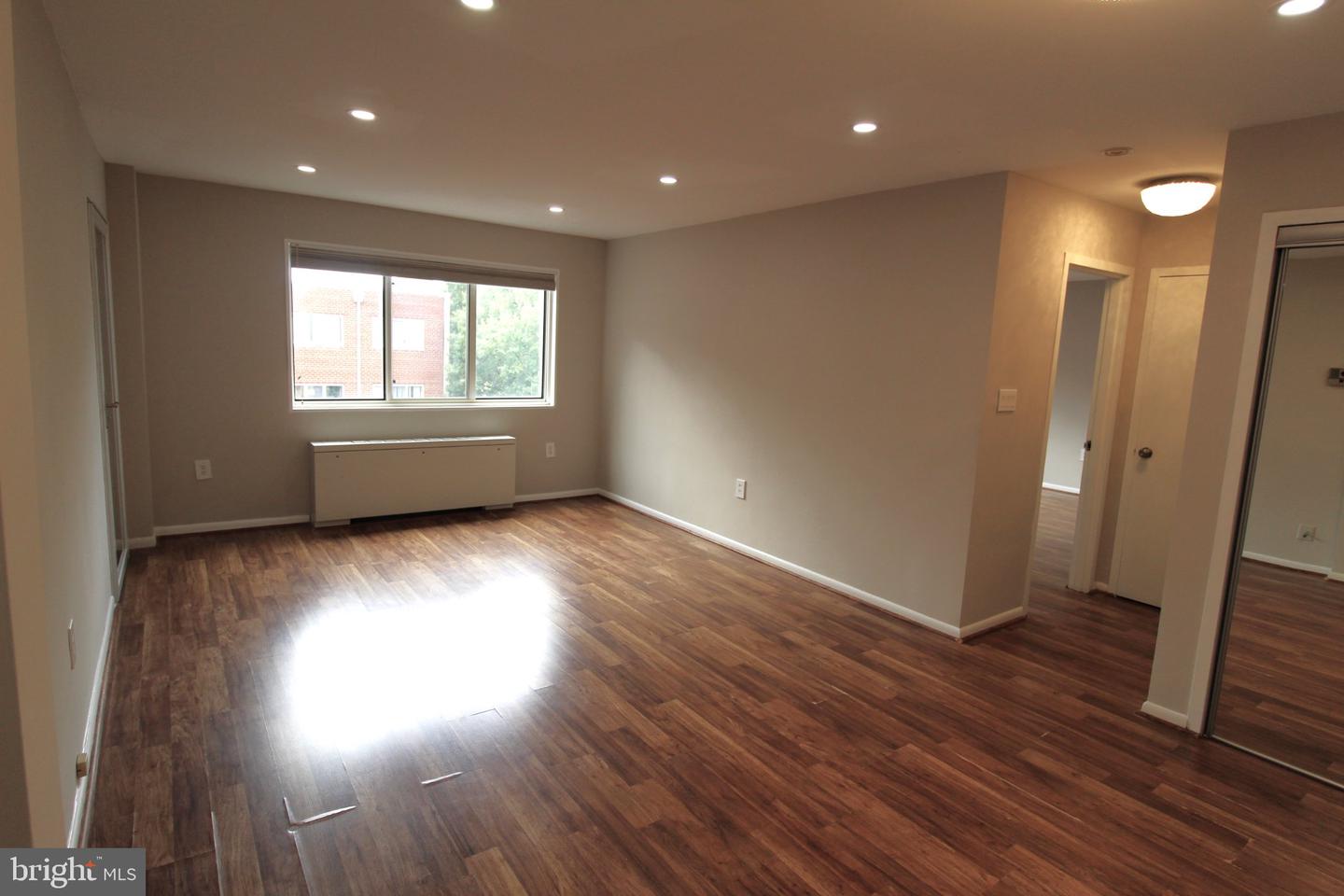 200 Maple Ave #600 Property Photo 10