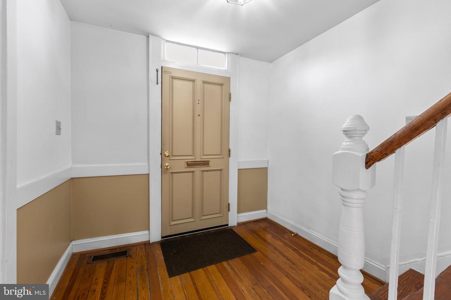 513 Princess Anne St Property Photo 4