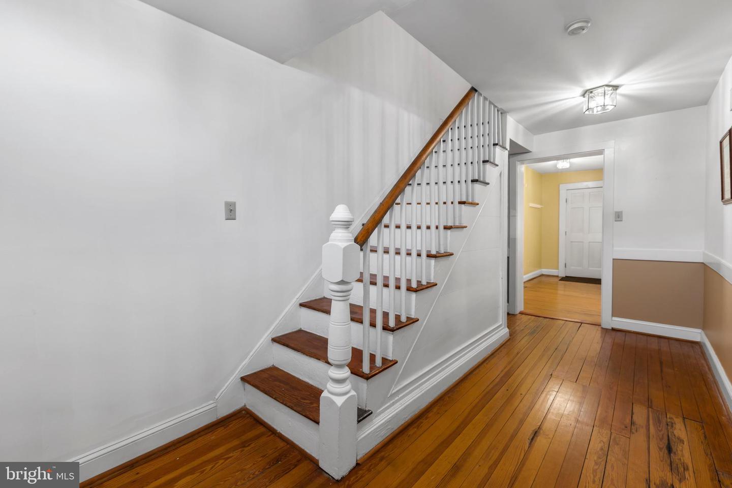 513 Princess Anne St Property Photo 5