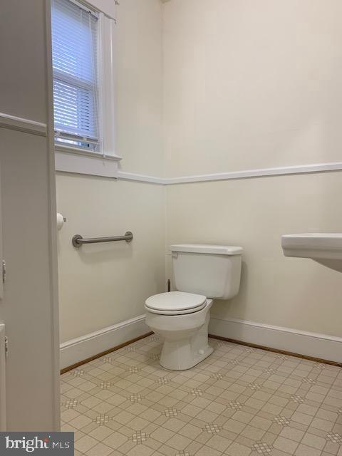 1820 Woodlyn Dr Property Photo 8