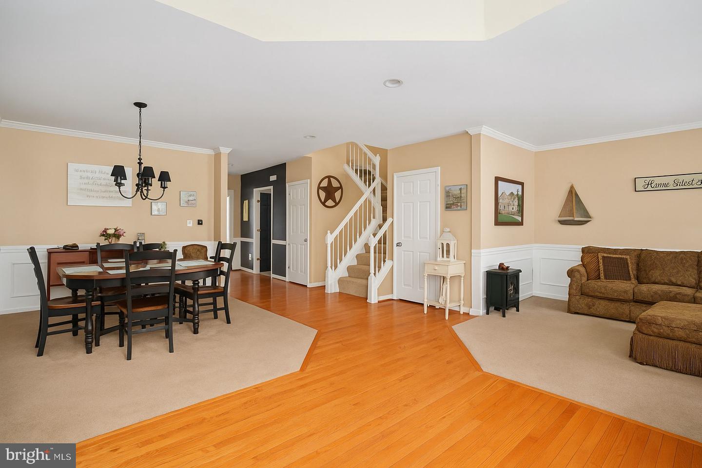 1112 Pickett St Property Photo 10