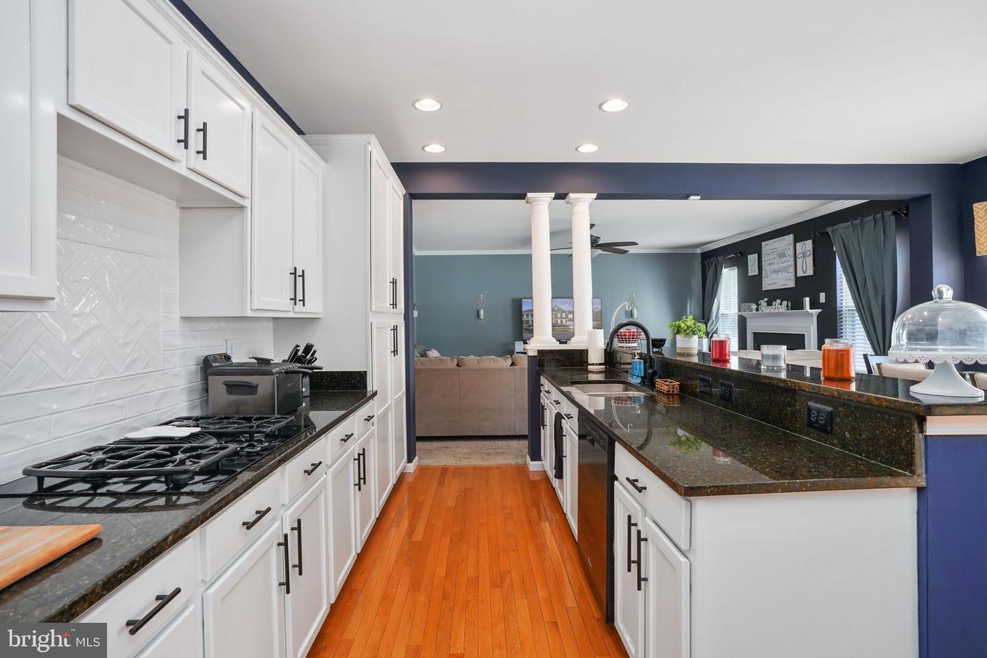 1112 Pickett St Property Photo 20