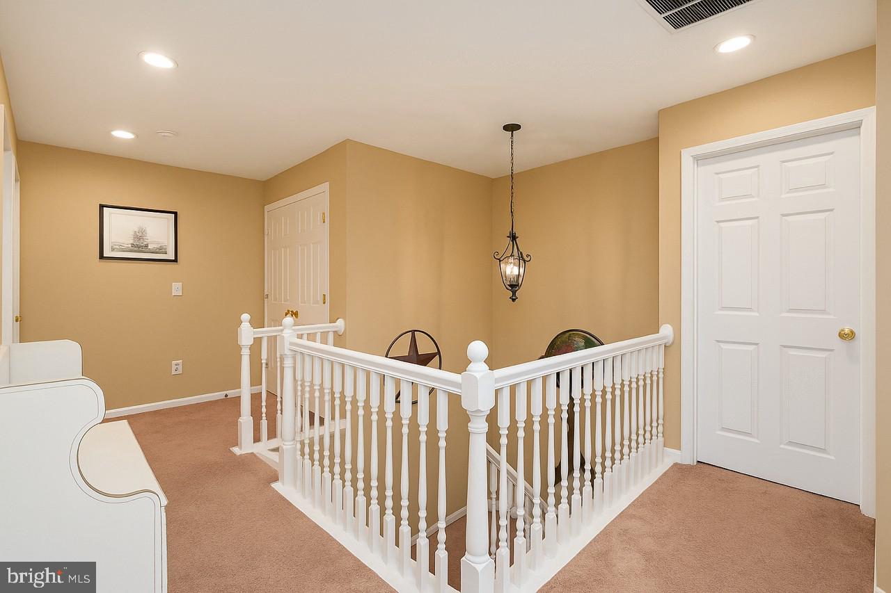 1112 Pickett St Property Photo 30