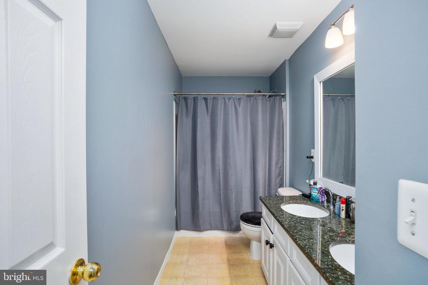 1112 Pickett St Property Photo 38