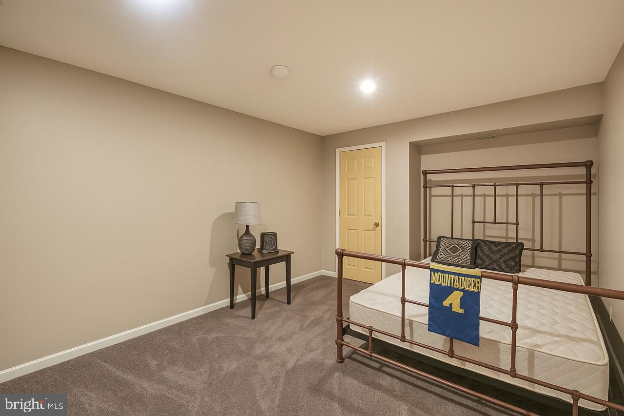 1112 Pickett St Property Photo 42