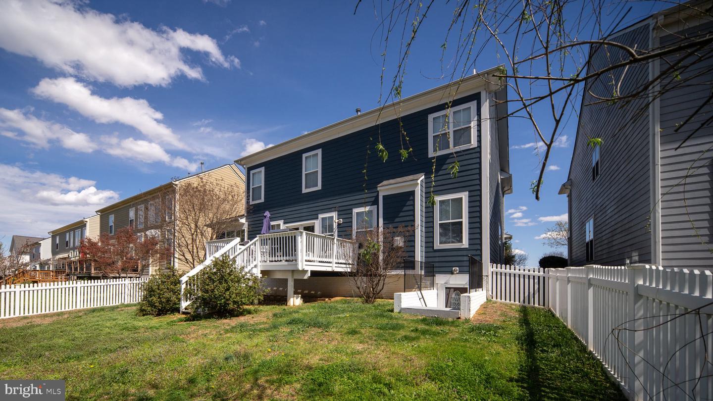 1112 Pickett St Property Photo 63