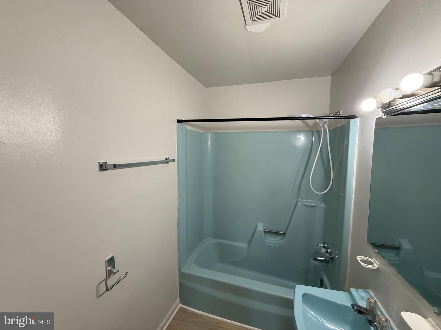 809 Denton Cir Property Photo 16