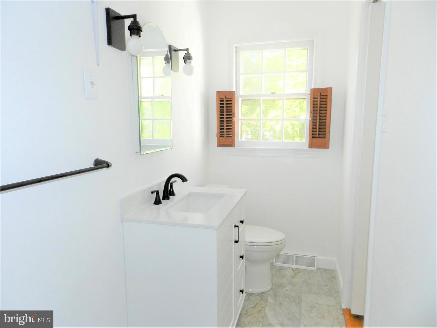 108 Wilderness Ln Property Photo 18
