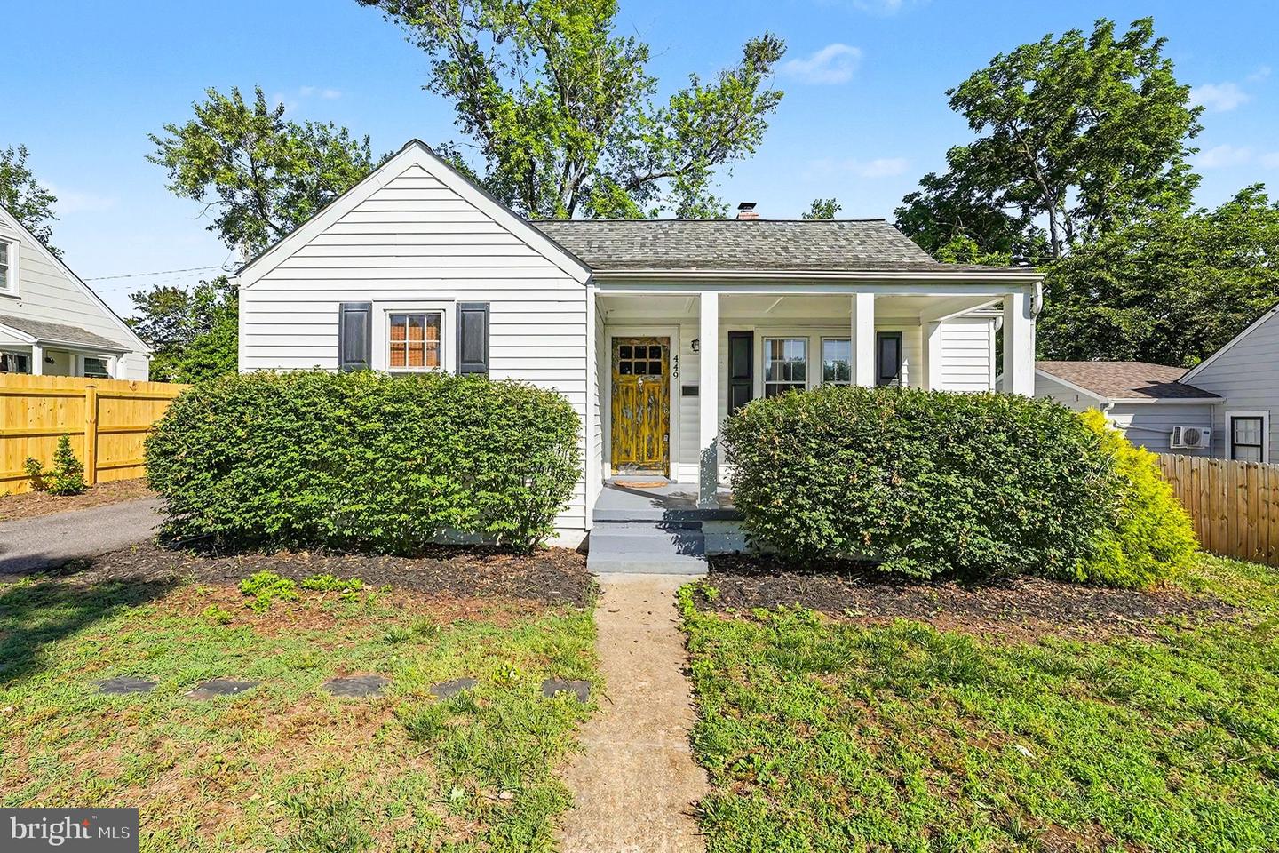 449 HANSON AVE