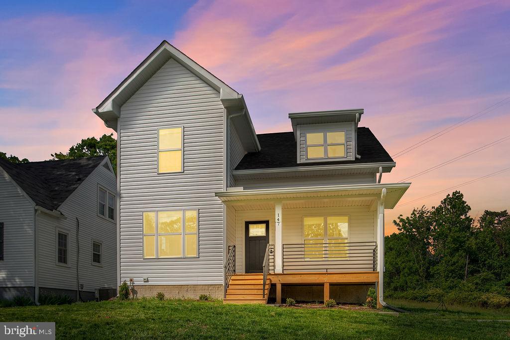 147 LONGSTREET AVE Property Photo 1